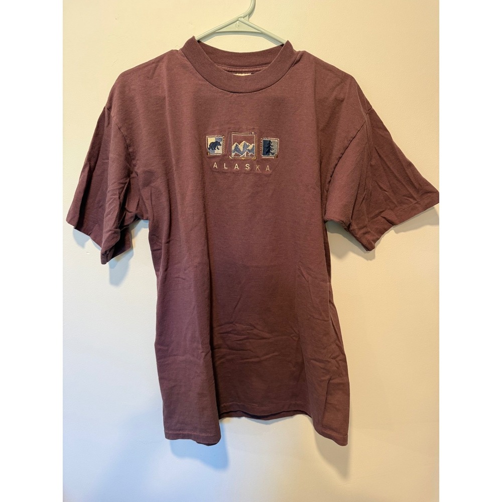 Vintage 90s Prairie Mountain Alaska T-Shirt Single Stitch Embroidered Plum L